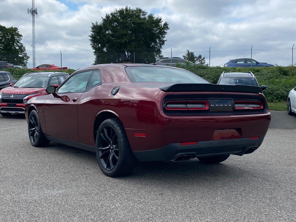 2018 Dodge Challenger R/T photo 3