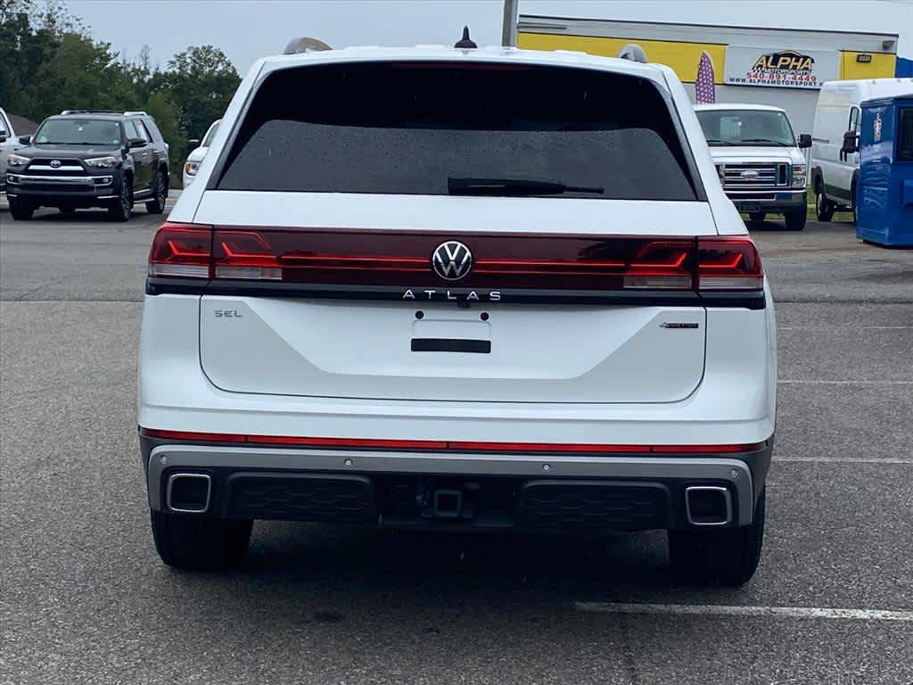 2024 Volkswagen Atlas Peak Edition SEL photo 3