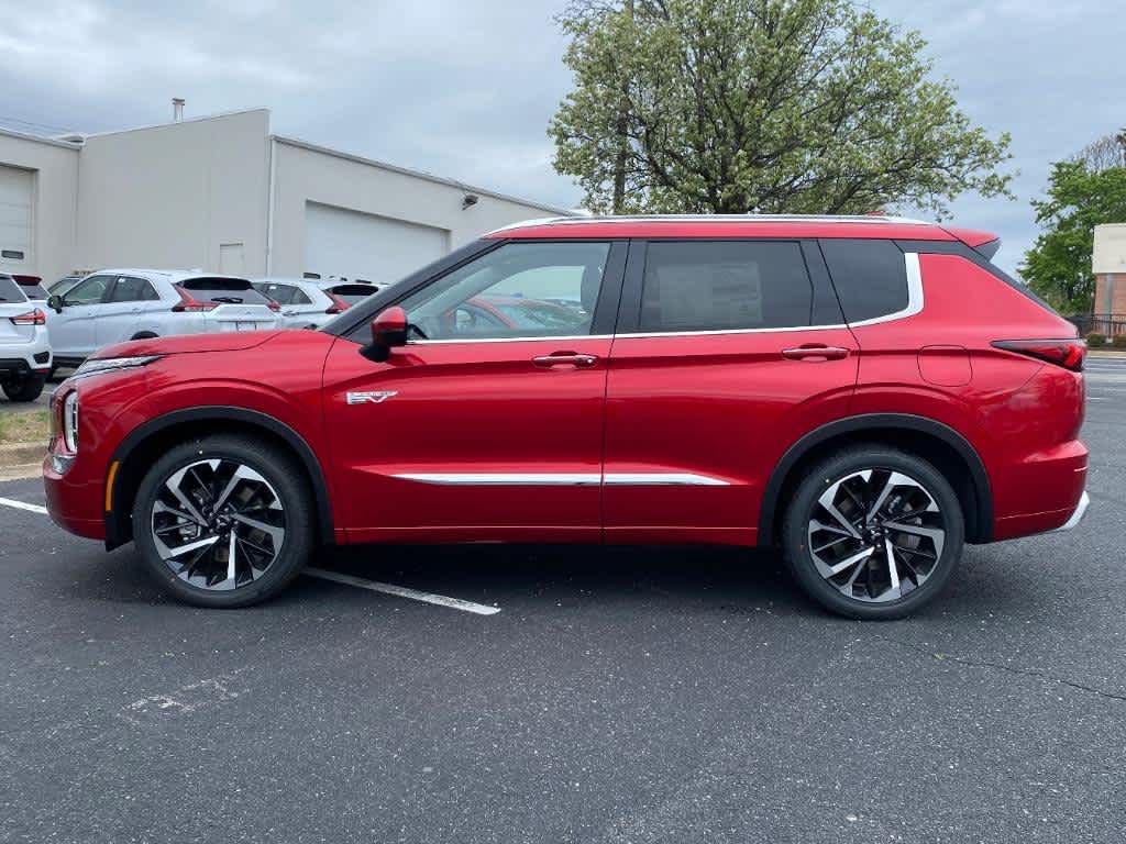 2025 Mitsubishi Outlander PHEV SEL photo 2
