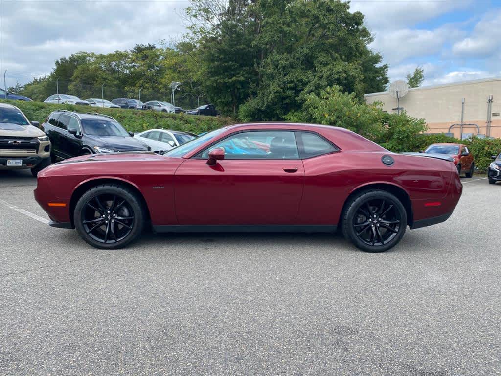 2018 Dodge Challenger R/T photo 2
