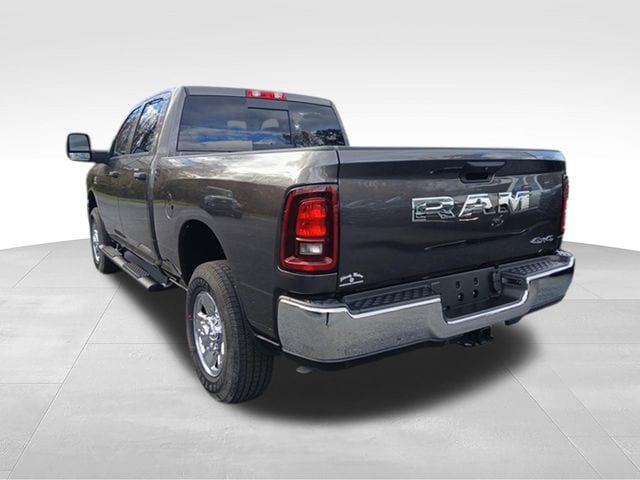2026 RAM 3500 Tradesman - Photo 4