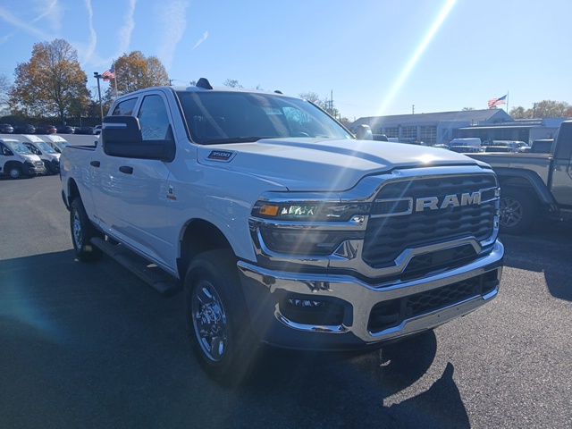 2026 RAM 3500 Tradesman - Photo 8