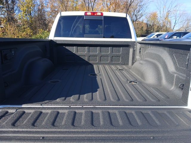 2026 RAM 3500 Tradesman - Photo 10