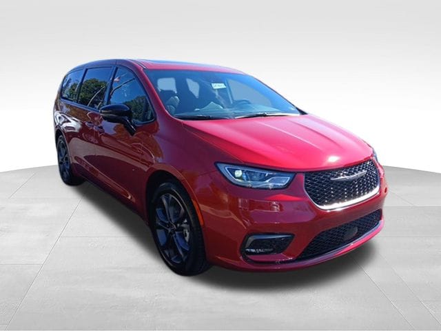 2026 Chrysler Pacifica Select - Photo 9