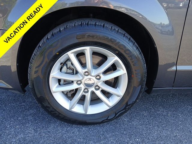 Used 2019 Dodge Grand Caravan SXT with VIN 2C4RDGCGXKR564583 for sale in Chambersburg, PA
