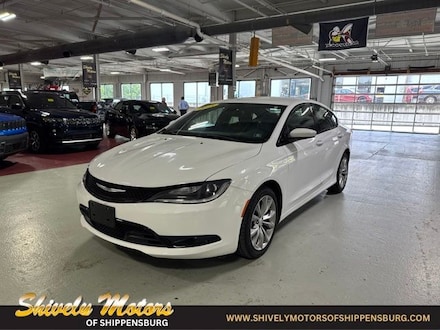 2015 Chrysler 200 S Sedan