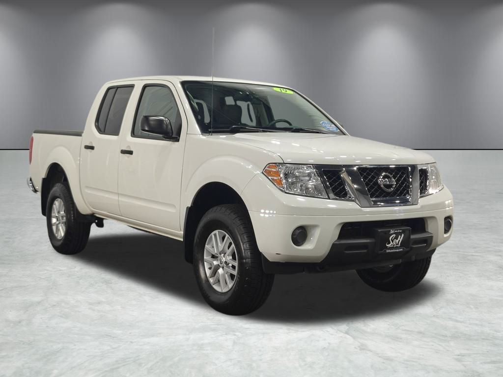 2019 Nissan Frontier SV photo 2