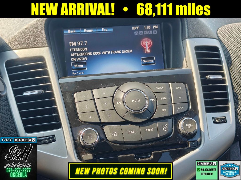 2014 Chevrolet Cruze photo 2