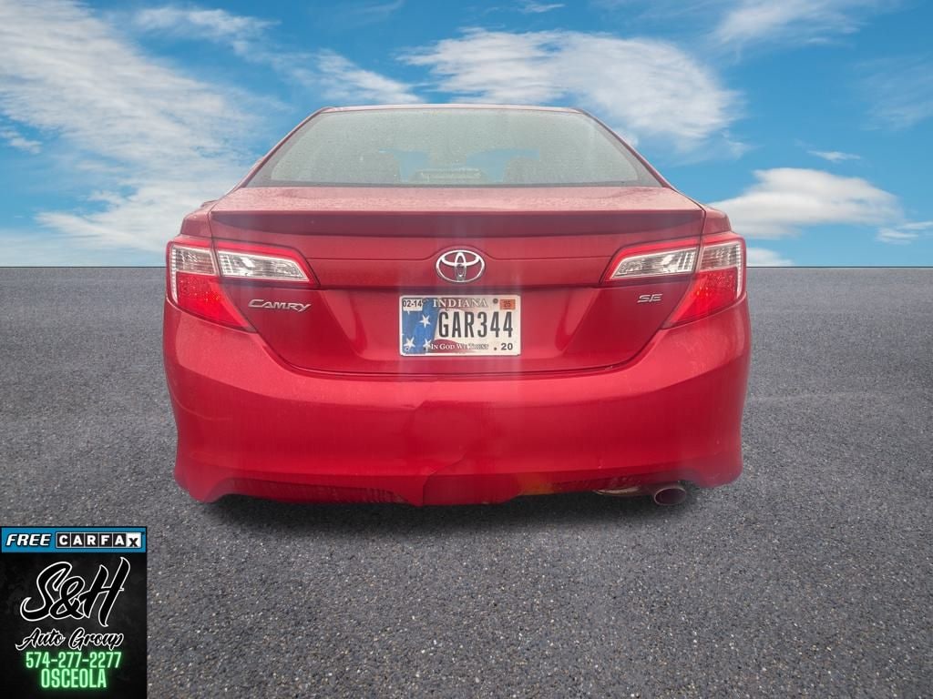Used 2014 Toyota Camry SE Sedan