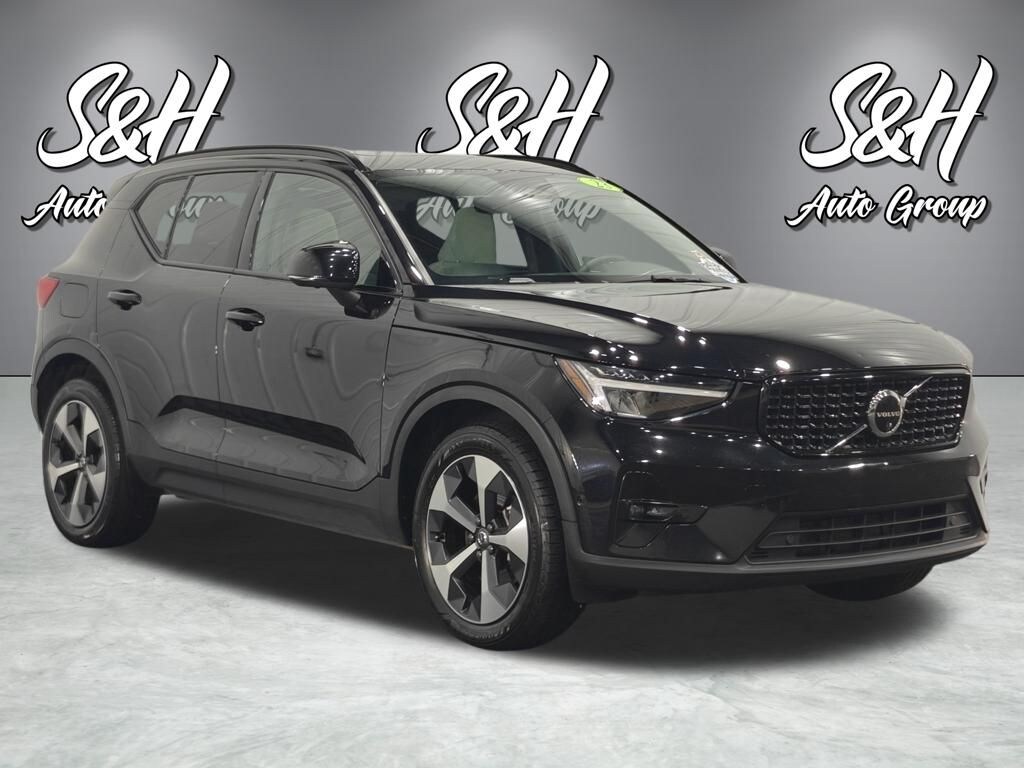 Used 2023 Volvo XC40 Ultimate SUV