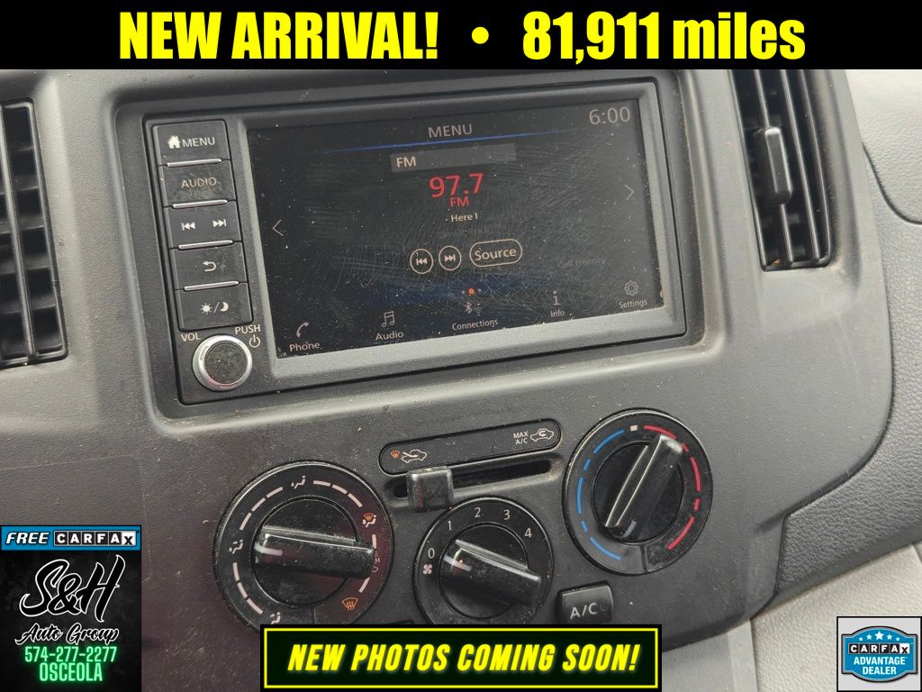2020 Nissan NV200 SV photo 2