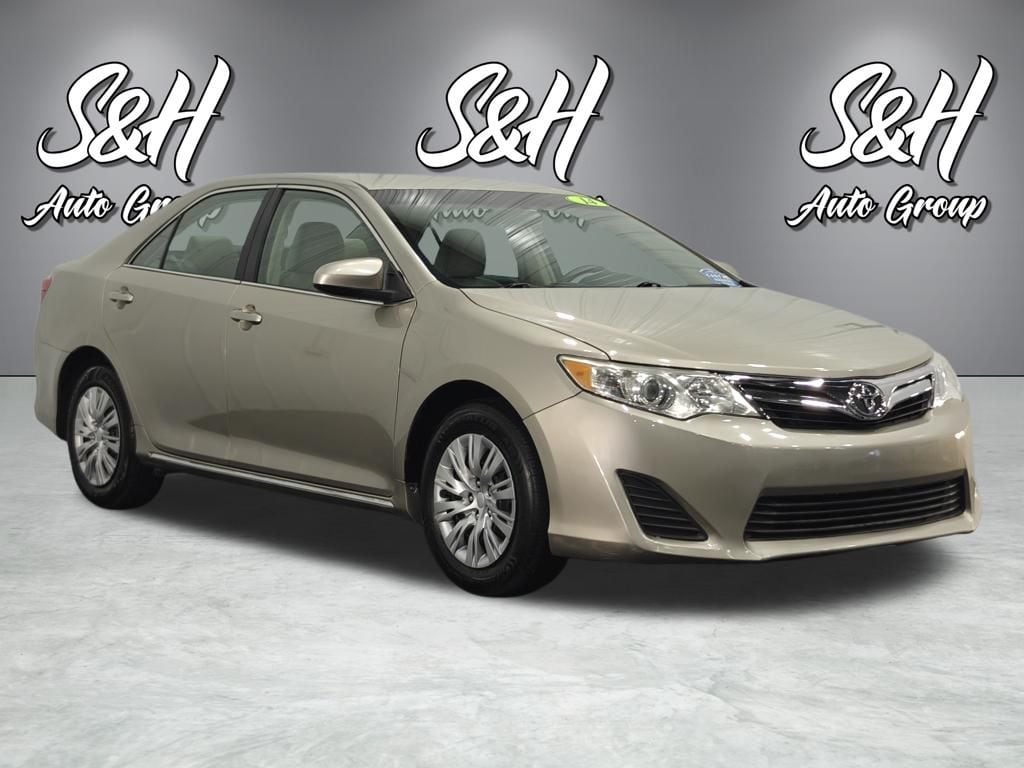 Used 2014 Toyota Camry LE Sedan