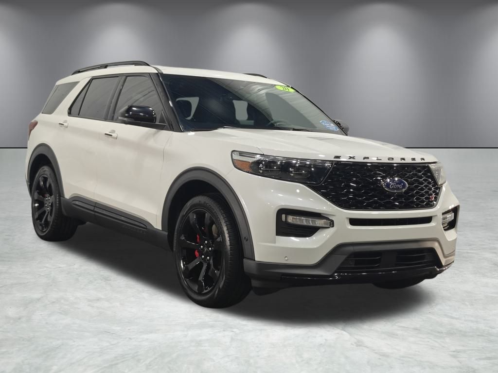 2020 Ford Explorer ST photo 2