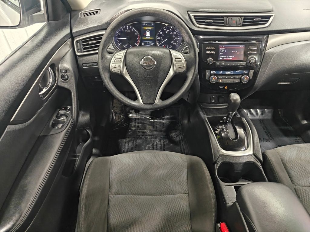 Used 2016 Nissan Rogue SV SUV