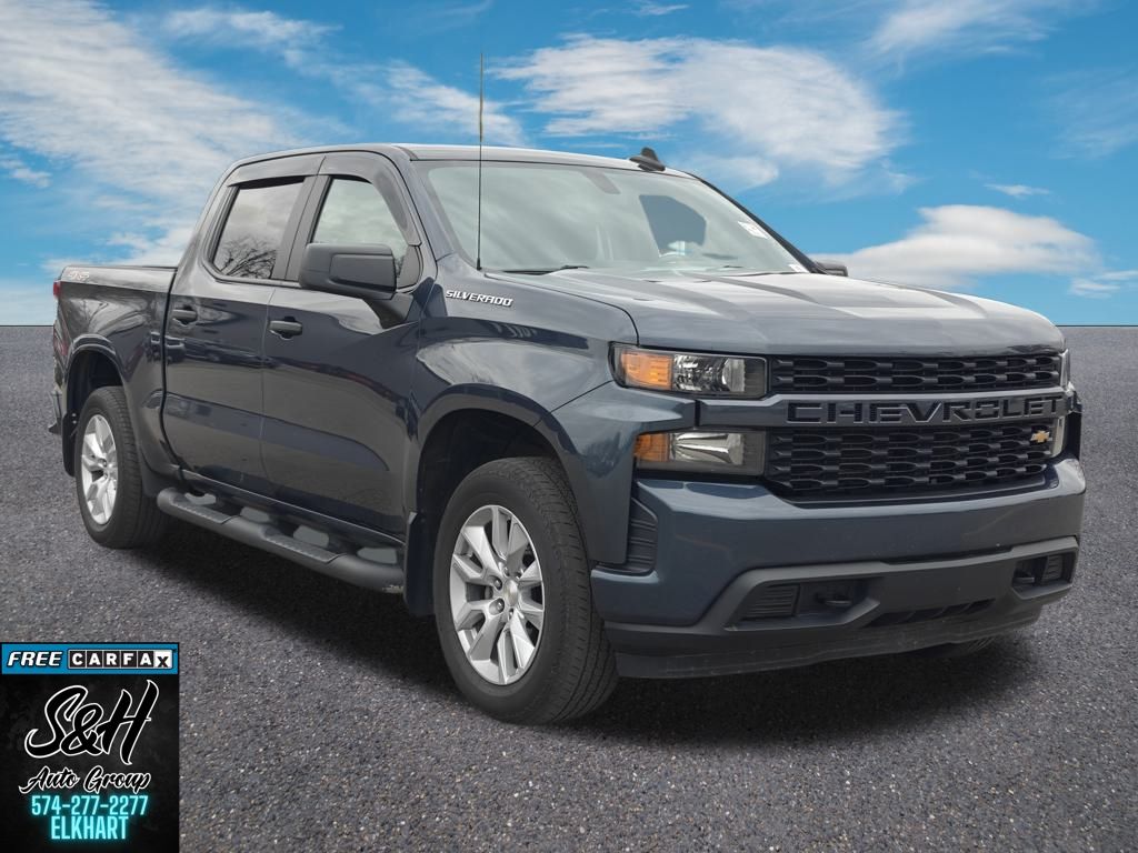 2022 Chevrolet Silverado 1500 Custom photo 2