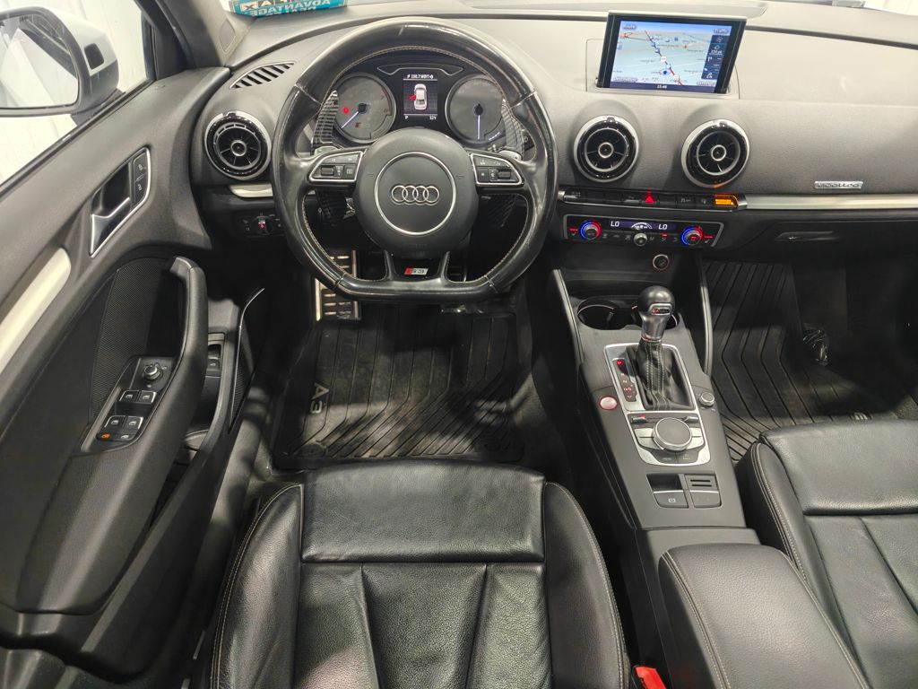 2016 Audi S3 Prestige photo 4