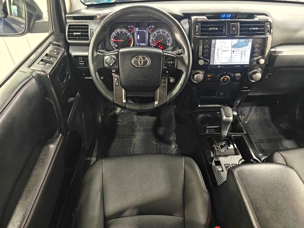 2020 Toyota 4Runner TRD Off-Road Premium photo 3