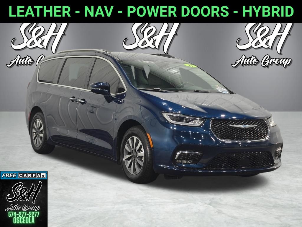 2021 Chrysler Pacifica Hybrid Touring L Hybrid's photo