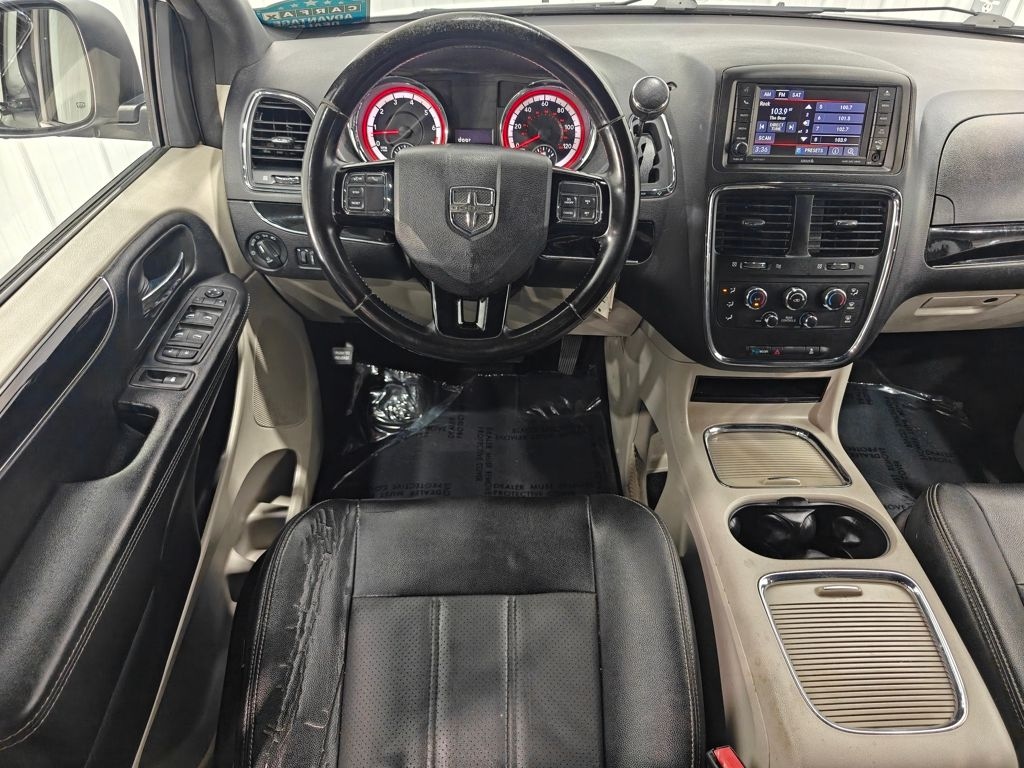 Used 2019 Dodge Grand Caravan SXT Minivan/Van