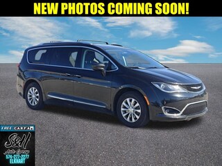2018 Chrysler Pacifica Touring L Minivan/Van
