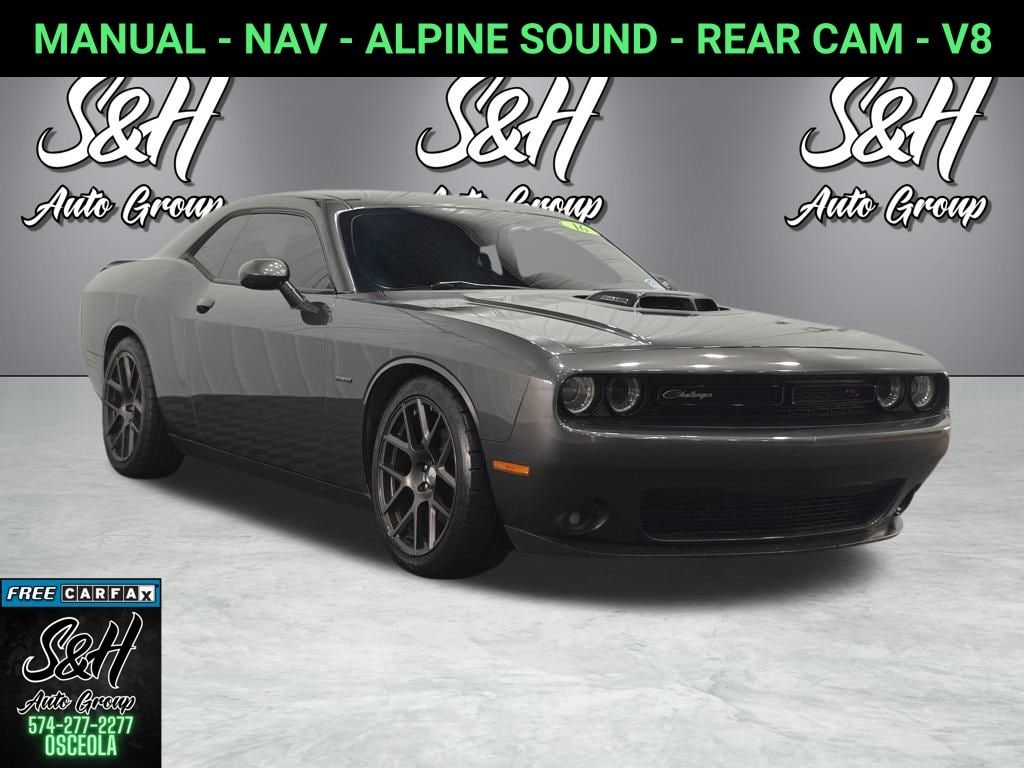 2016 Dodge Challenger R/T's photo