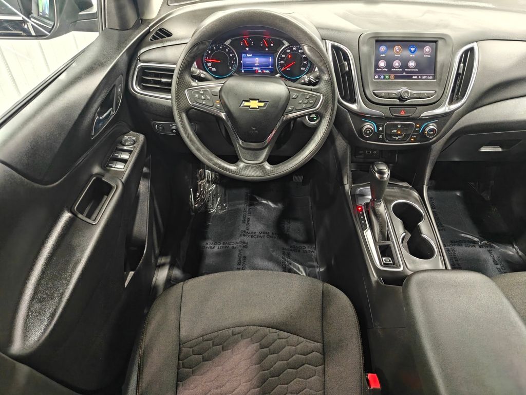 2021 Chevrolet Equinox LT photo 2