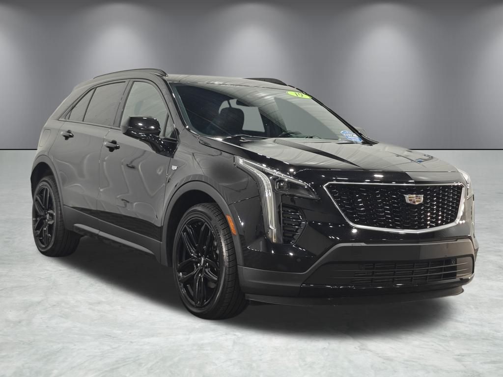 2019 Cadillac XT4 Sport photo 2
