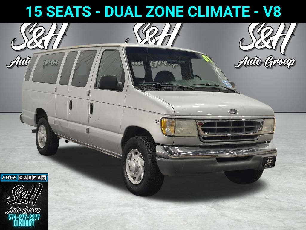 2001 Ford Econoline Wagon XL's photo