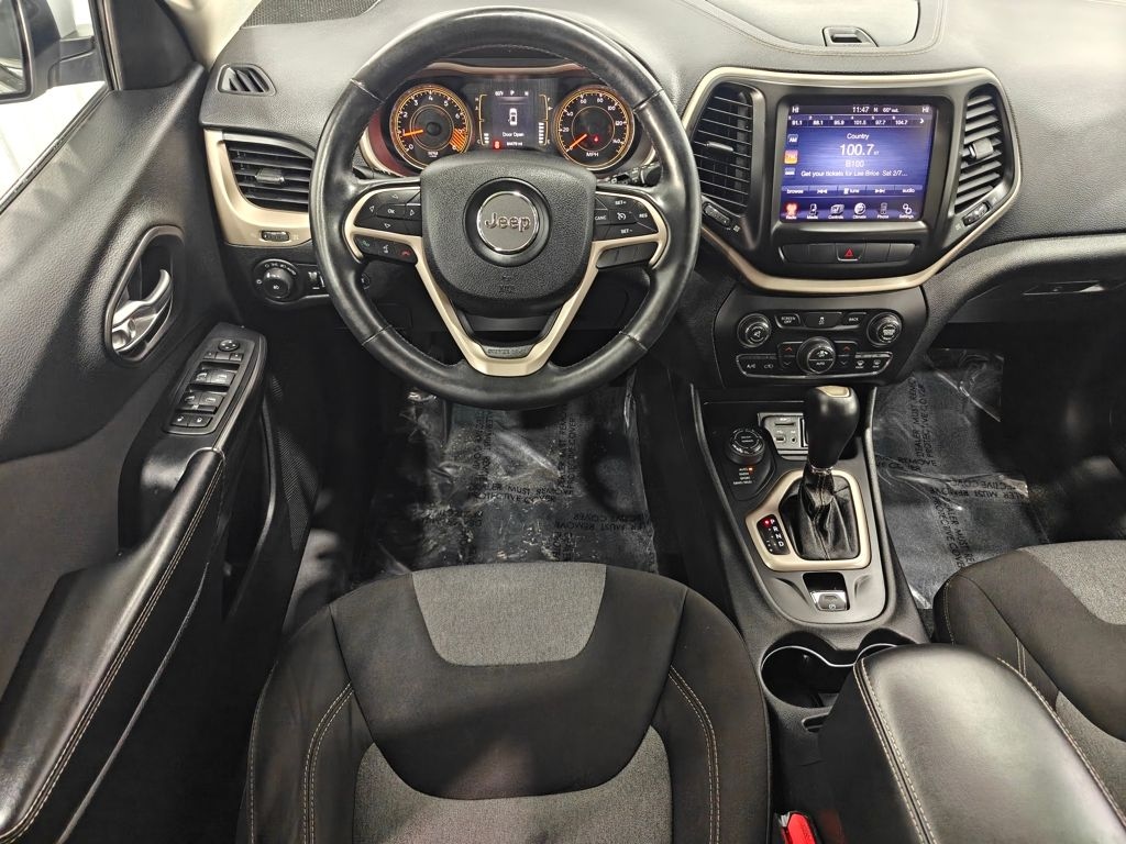 Used 2014 Jeep Cherokee Latitude SUV