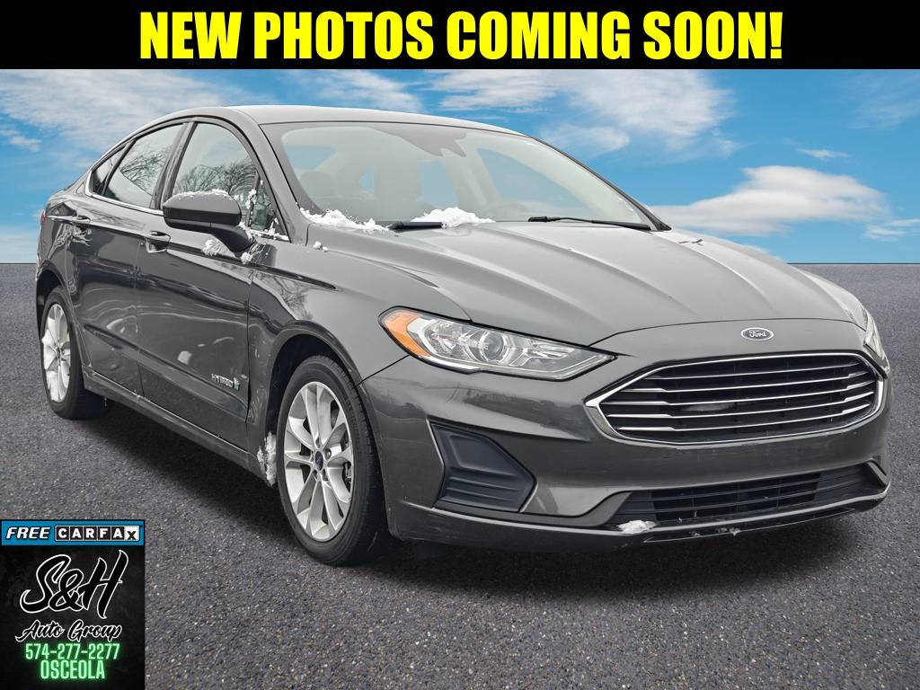 2019 Ford Fusion Hybrid SE's photo