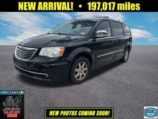 2012 Chrysler Town & Country Touring-L Minivan/Van