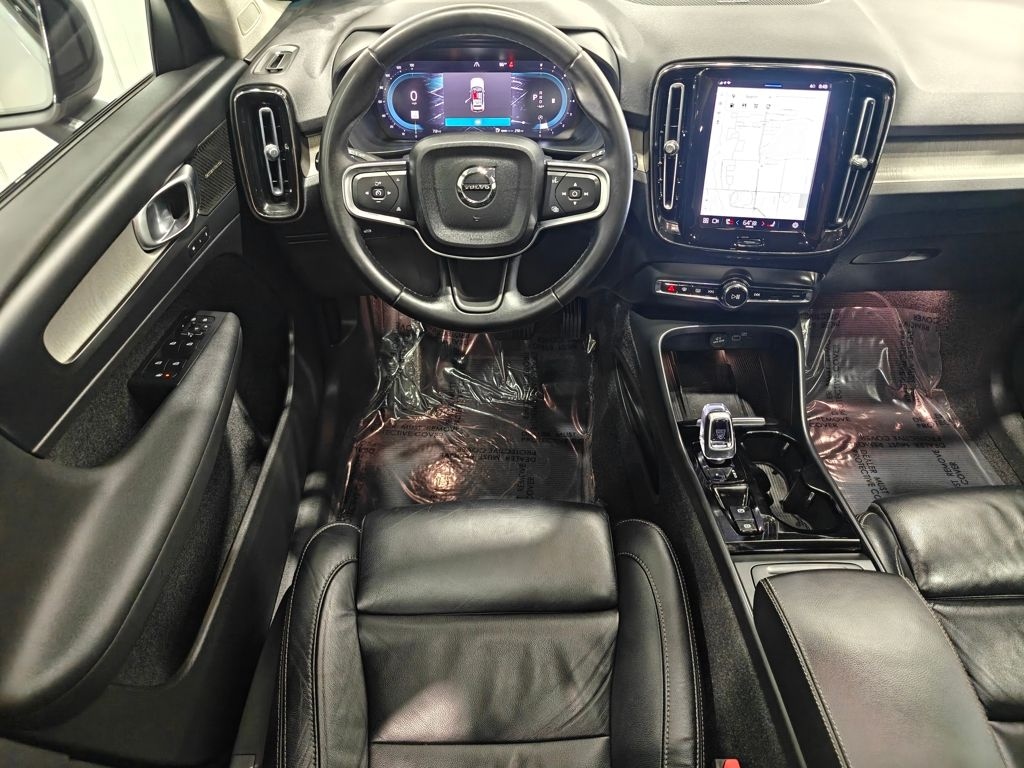 Used 2023 Volvo XC40 Ultimate SUV