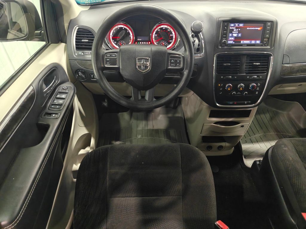 2018 Dodge Grand Caravan SE photo 3