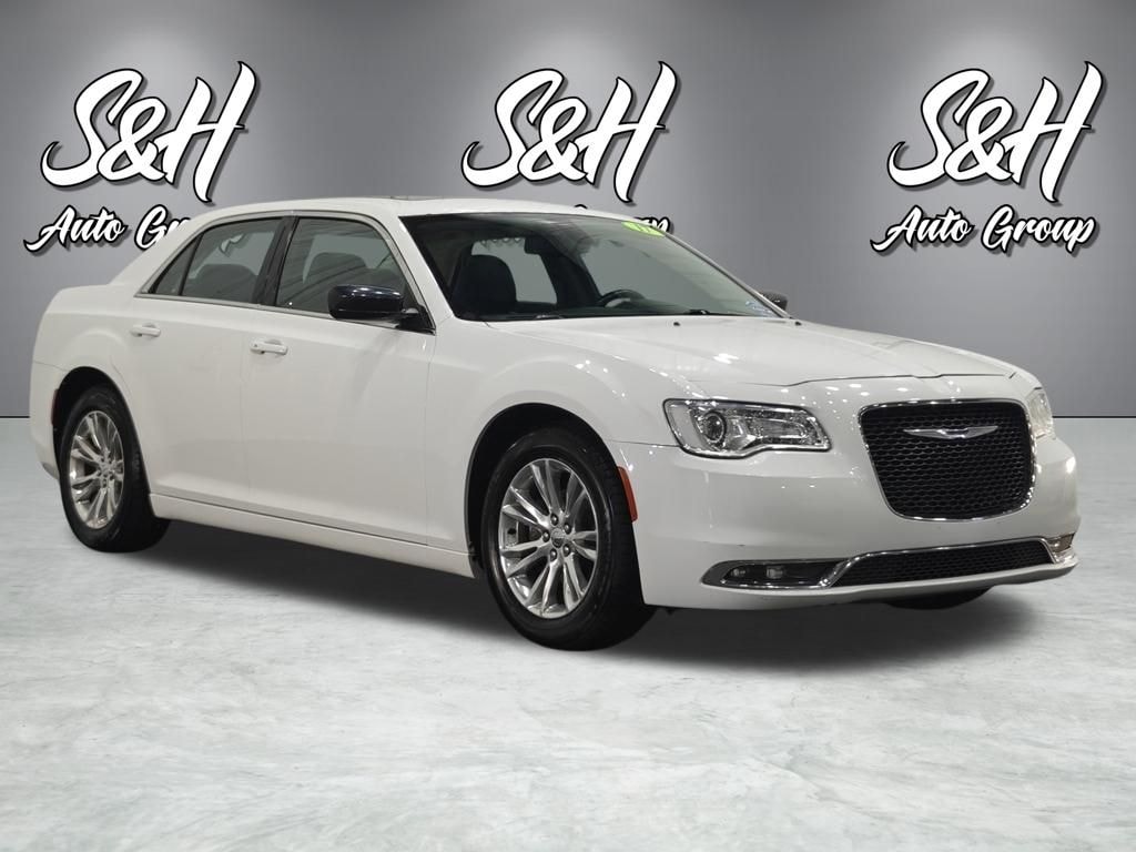 Used 2017 Chrysler 300 Limited Sedan