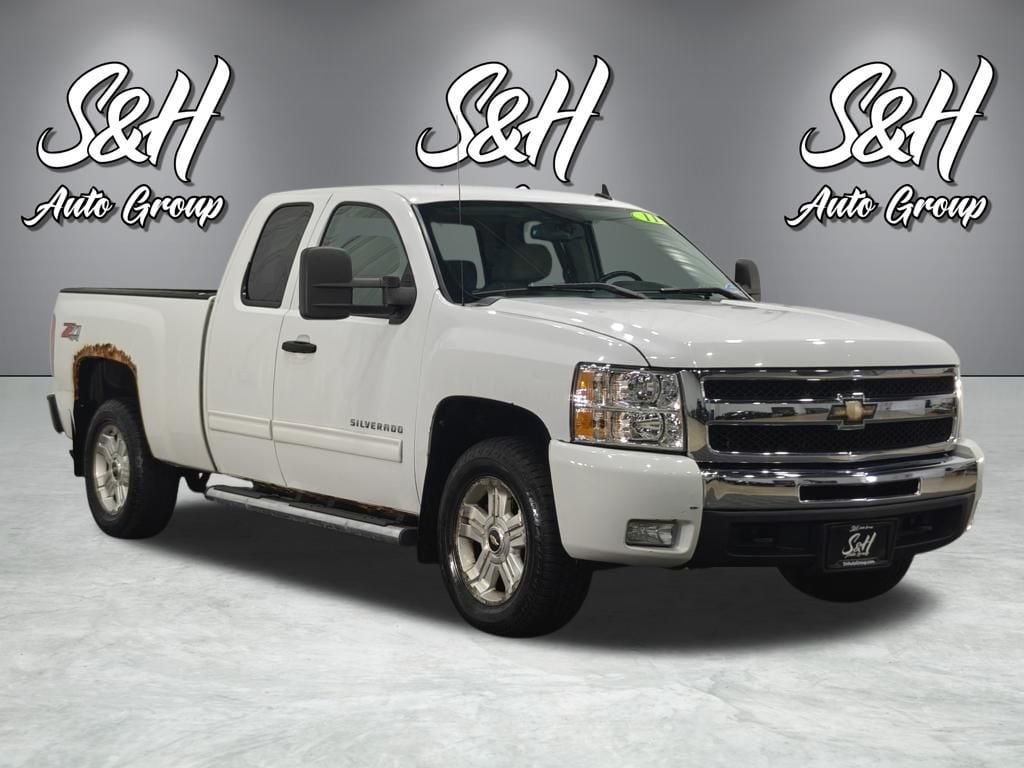 Used 2011 Chevrolet Silverado 1500 LT Truck