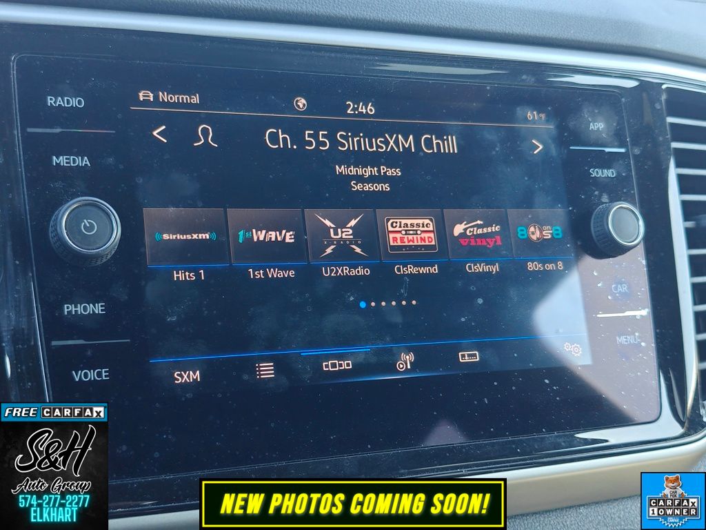 2023 Volkswagen Atlas Cross Sport SE Technology photo 2