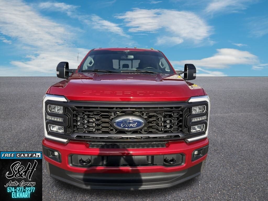 Used 2024 Ford F-250SD Lariat Truck