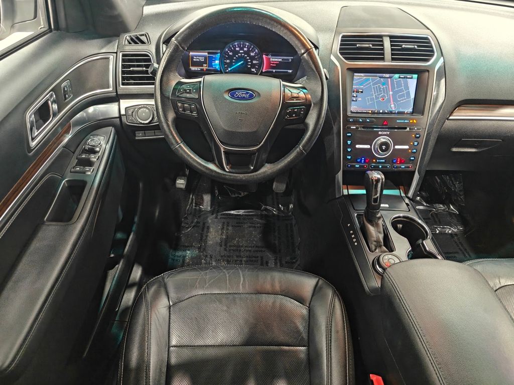 2016 Ford Explorer Limited photo 4