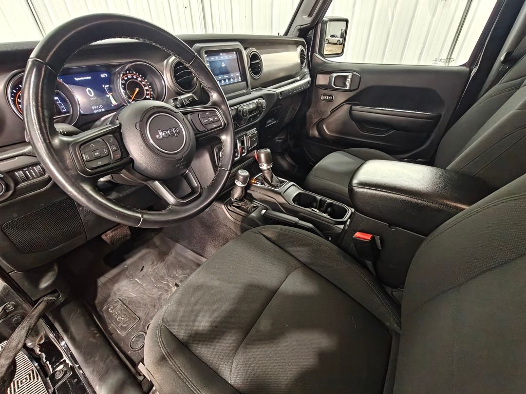 2021 Jeep Wrangler Willys photo 3