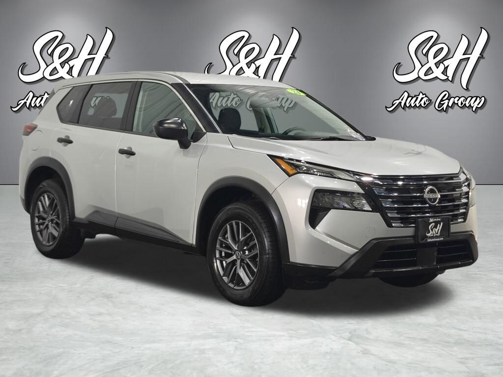 Used 2024 Nissan Rogue S SUV