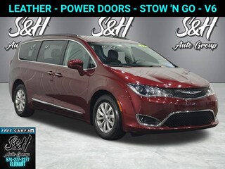 2017 Chrysler Pacifica Touring L Minivan/Van