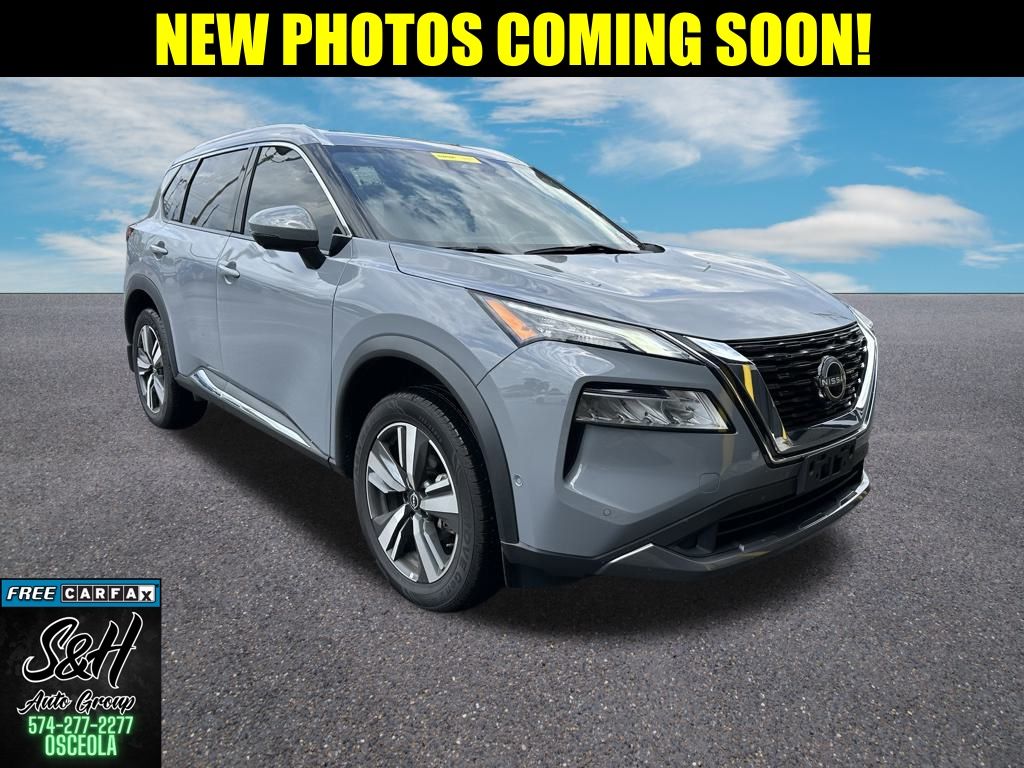 2023 Nissan Rogue SL's photo