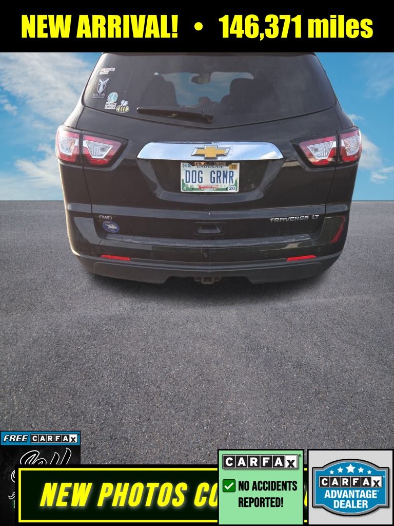2016 Chevrolet Traverse 1LT photo 3