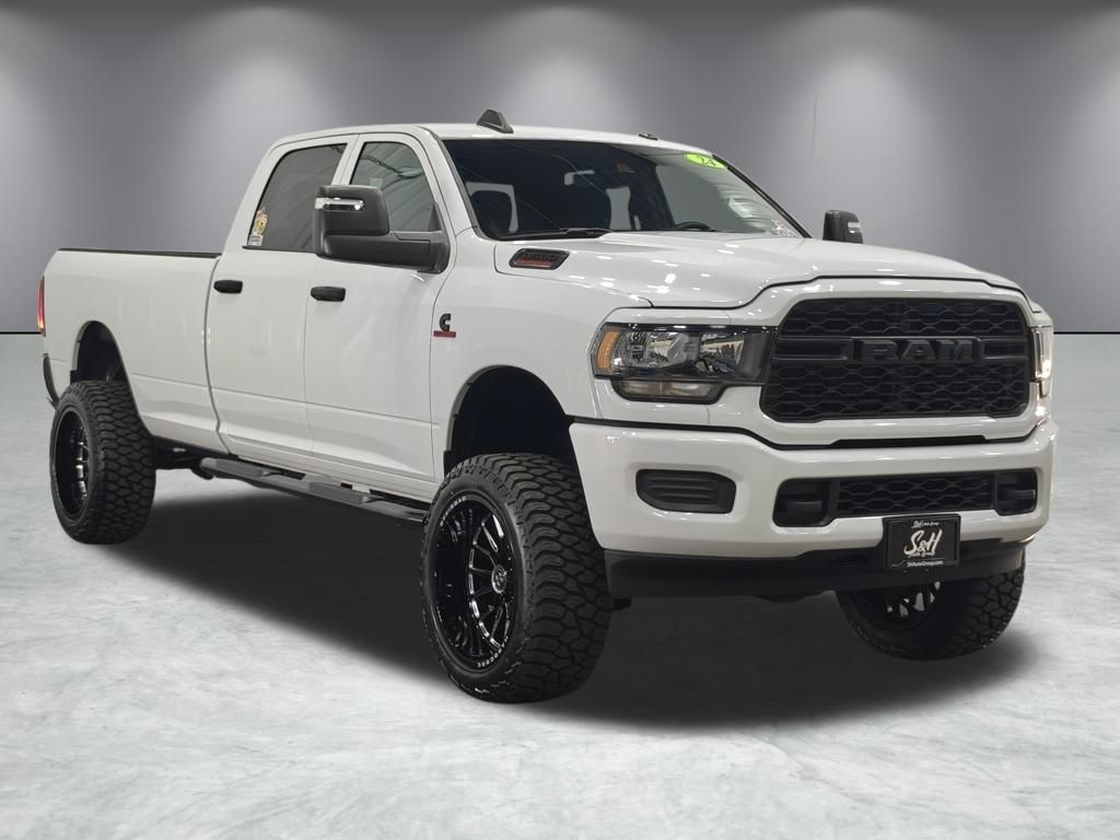 2024 Ram 3500 Tradesman photo 2