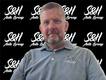 Staff member Robb Livingston from ID_6d42f9