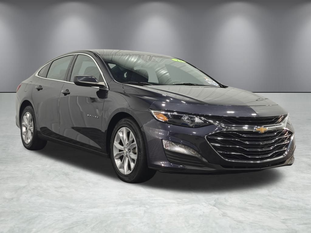 2023 Chevrolet Malibu 1LT photo 2