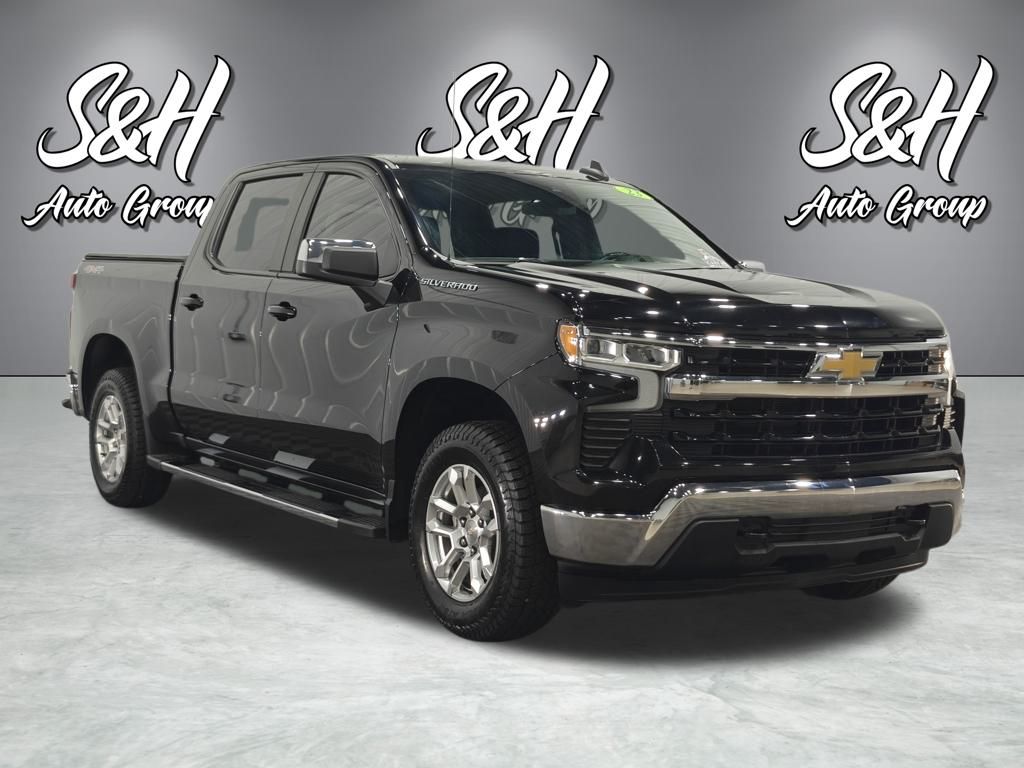 2023 Chevrolet Silverado 1500 LT photo 2