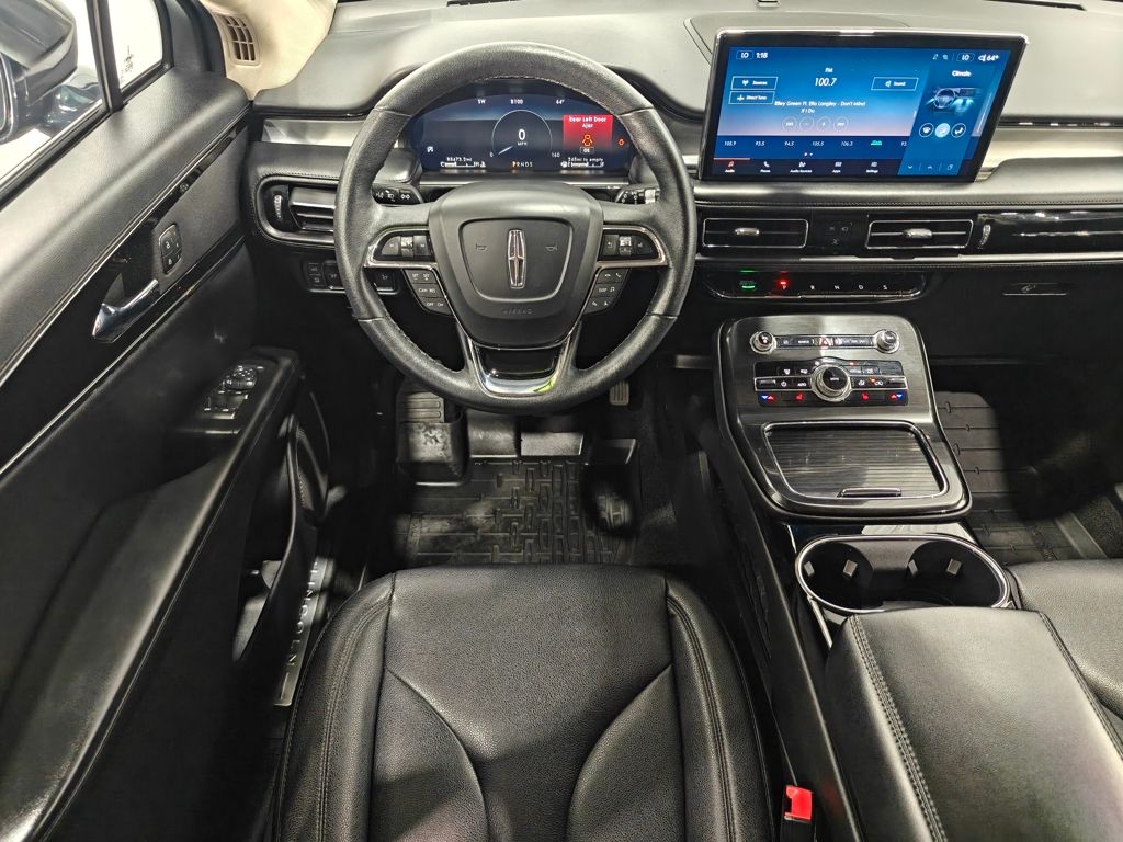 2021 Lincoln Nautilus Standard photo 4