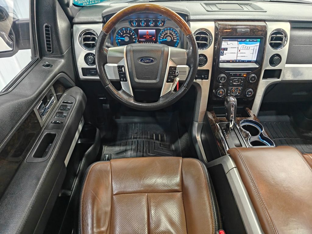 2014 Ford F-150 Platinum photo 2