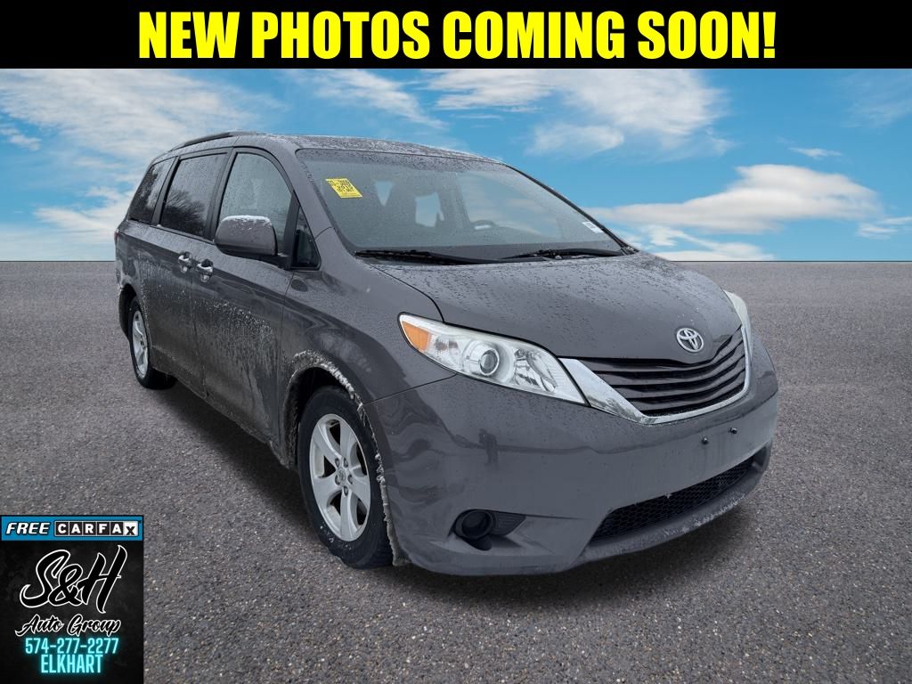 2015 Toyota Sienna LE